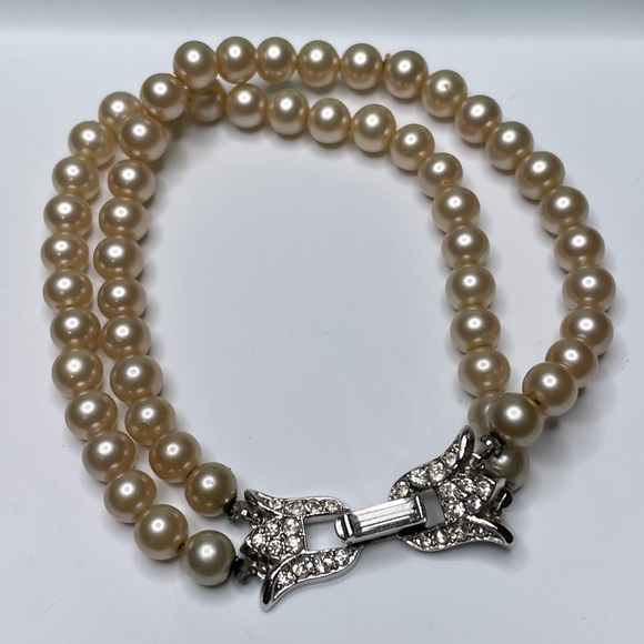 Trifari Double Strand Faux Pearl Beacelet - Picture 1 of 6